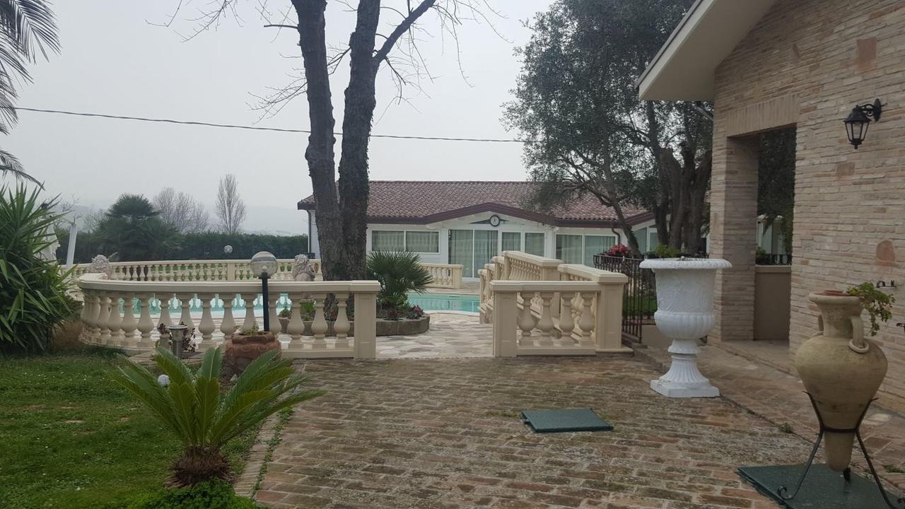 Country House Resort Villa Giardino Degli Eventi Fano Exterior foto